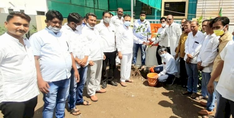 शिवप्रहार न्यूज -श्रीरामपूर तालुक्यात विविध ठिकाणी भारतीय जनता पार्टी जिल्हा अध्यक्ष राजेंद्र भाऊ गोंदकर यांनी भेटी दिली