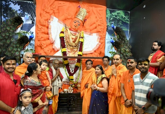 शिवप्रहार न्यूज- सप्तशृंगी देवीच्या नवरात्रोत्सवास जल्लोषात सुरवात...