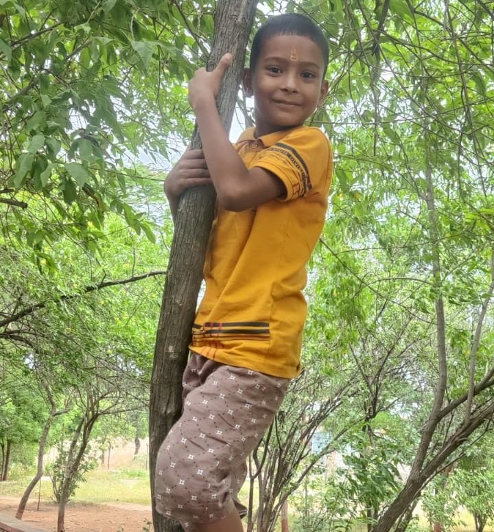 शिवप्रहार न्युज -  लोणी परिसरात बिबट्याच्या हल्ल्यात 9 वर्षीय अथर्व चा दूर्दैवी मृत्यू…