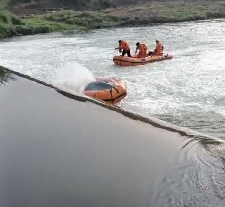 शिवप्रहार न्युज -  प्रवरा नदीत बोट उलटली; PSI सह 5 जण बुडाले...